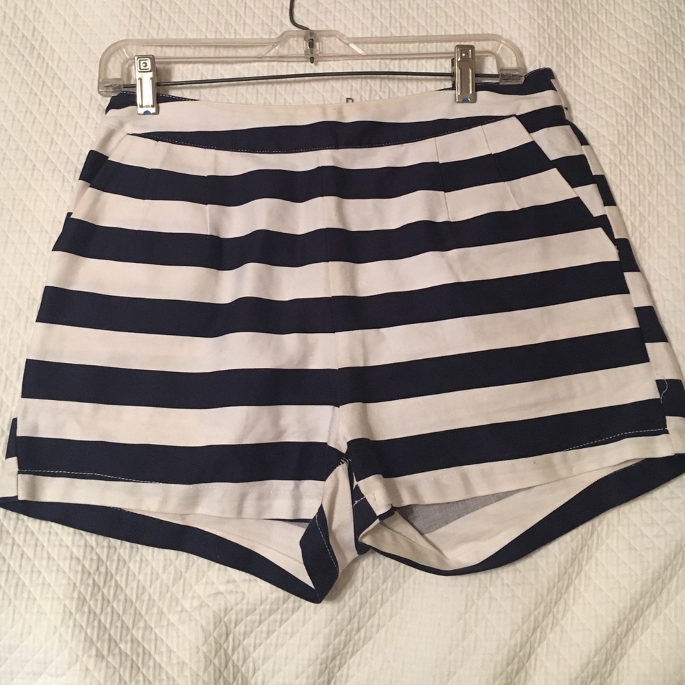 Ellison Ellison Ellison navy and white shorts